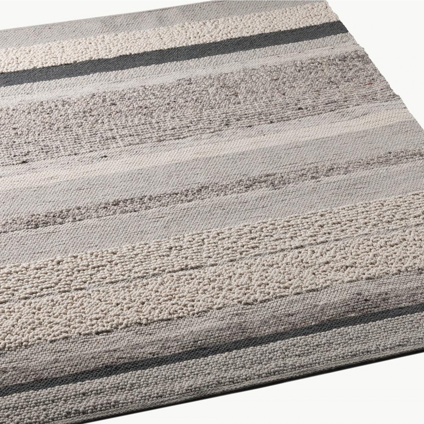 STEP DESIGN A white